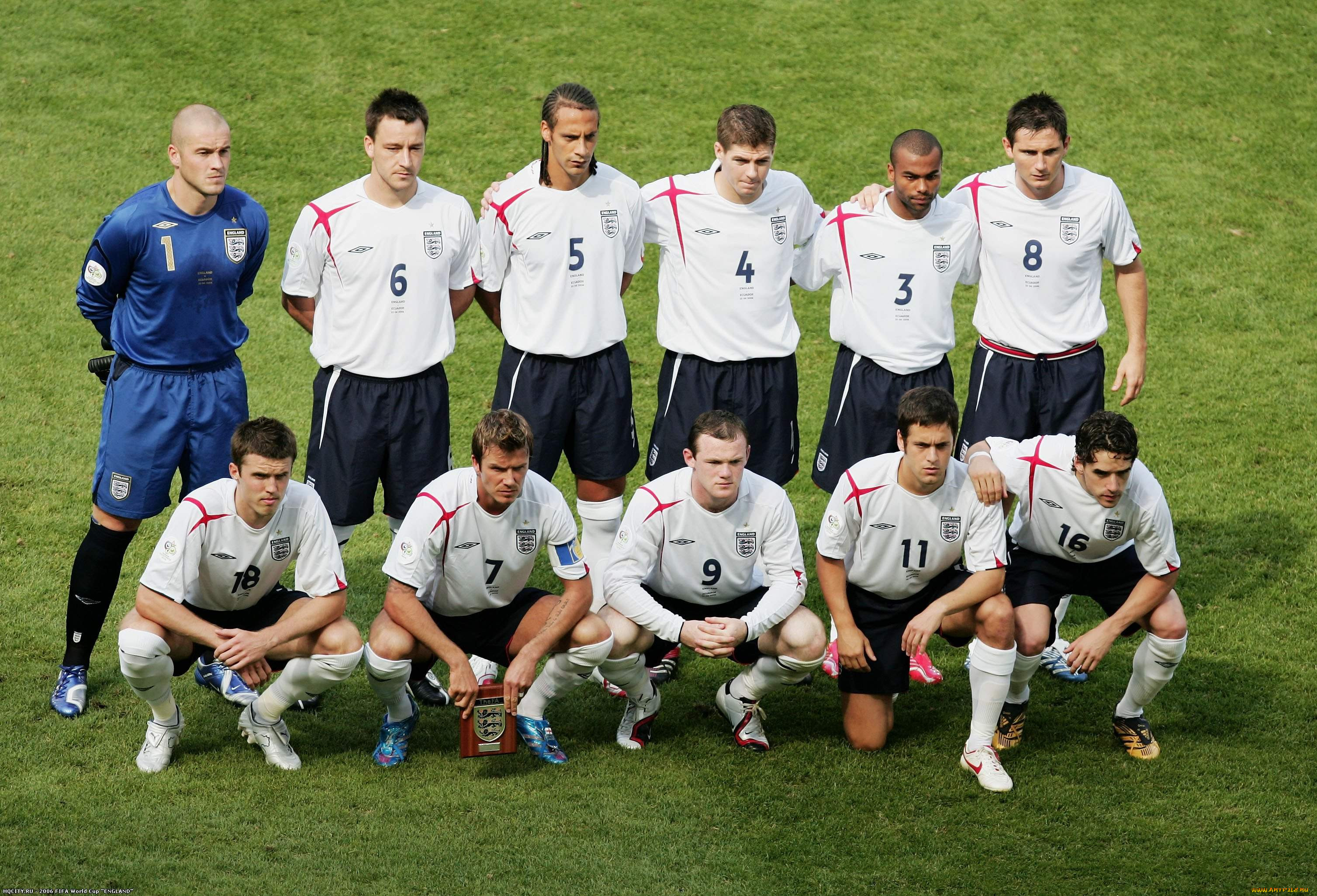 Англия футбол какие команды. Сборная Англии по футболу на ЧМ 2006. Сборная Англии 2010 Gerrard. Футбольная сборная Англии. Футбольная команда Англии сборная.